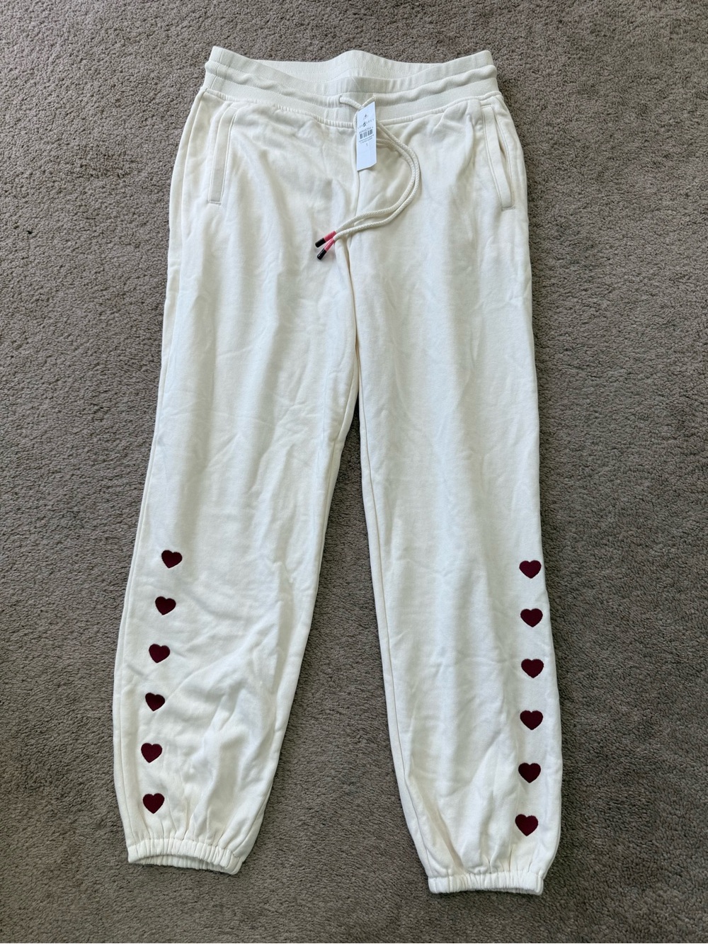 NWT Woman’s Cream Sweatpants with Burgundy Heart Accents by Lou & Grey  S
